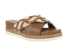 Sandalias marrones de piel con tiras cruzadas