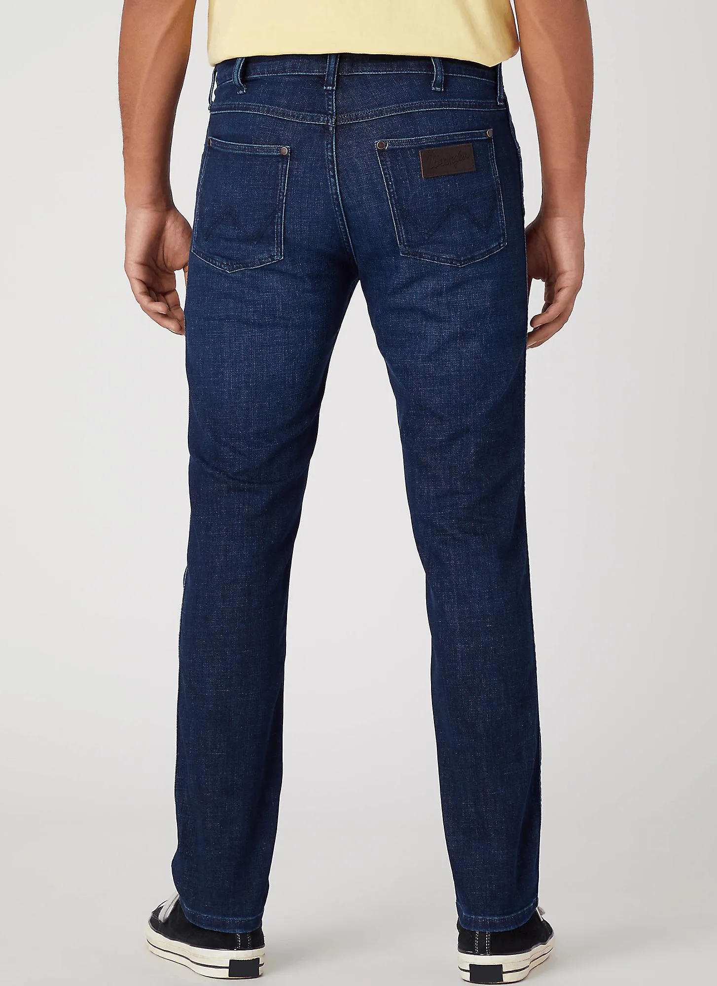 Vaqueros Wrangler Larston 812 Slim Tapered